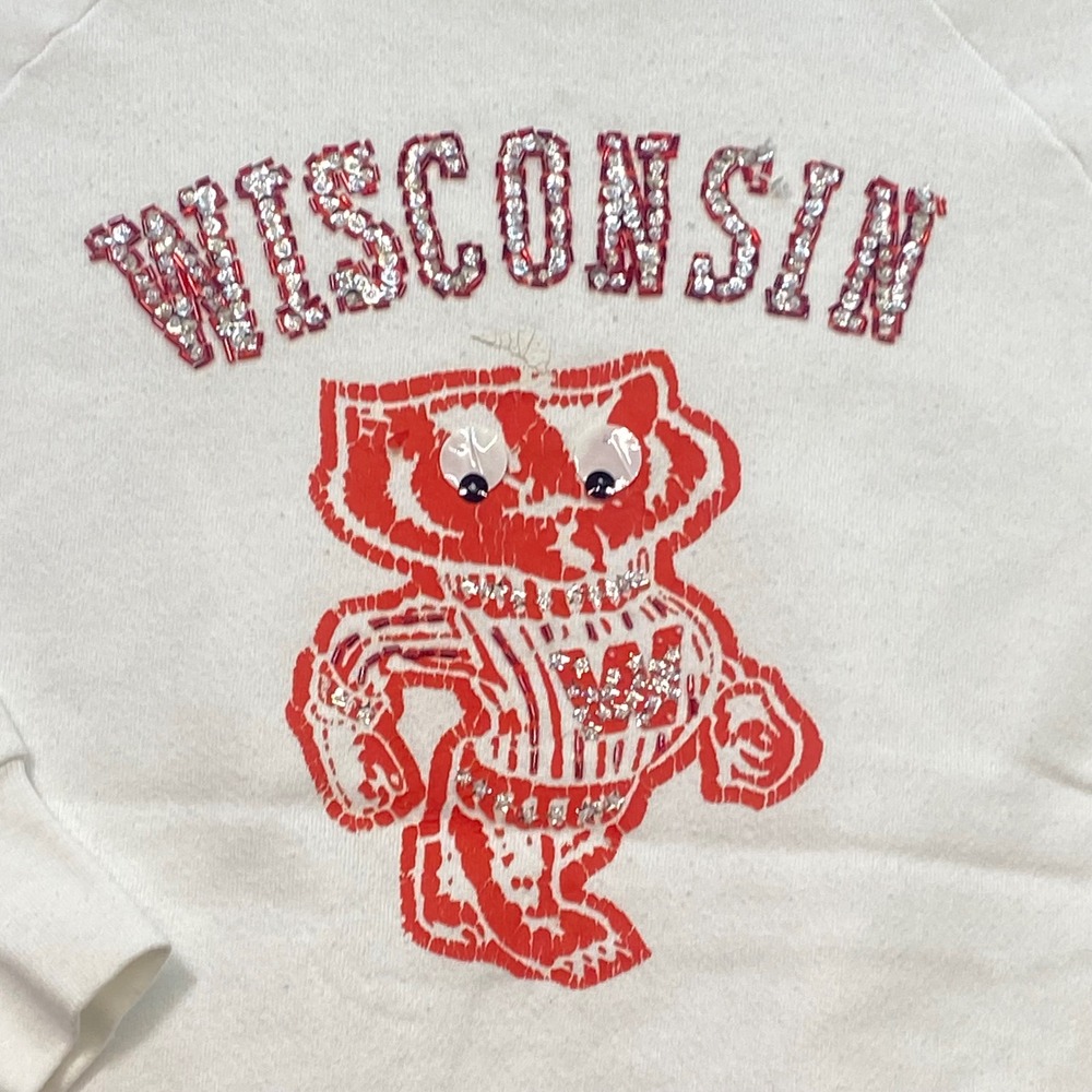 Wisconsin Badgers Sweatshirt Sz L Womens White Sequin Beaded Raglan Vintage 90s - Picture 6 of 9